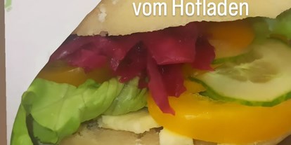regionale Produkte - Biobetrieb - Dienstag und Donnerstag unser Dinkel-Hof-Fladen, 
zum Mitnehmen oder hier essen... 

Mit Käse, Wurst oder vegan - Hofladen Kampmann